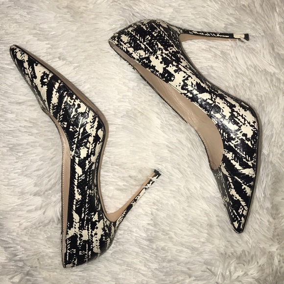 Pour La Victoire Shoes - Pour la Victoire heels size 8.5🍭🍭